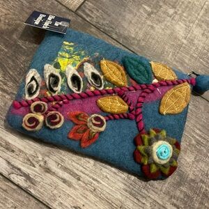 NWT FELTED WOOL CLUTCH MADE IN NEPAL